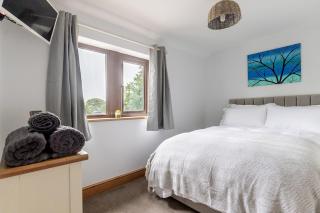 GARDEN FIELD COTTAGE - Spacious Holmbridge Home with Rolling Hill Views - Holmbridge - 4