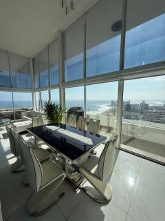 Exclusive Penthouse Rental in front of Playa Brava - 0
