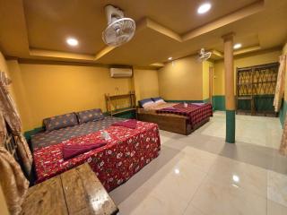 Family Guesthouse - 3