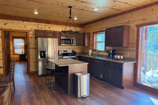 Poppy Bills Retreat - Private Indoor Pool, Large Game Room + Outdoor Hot Tub - 1