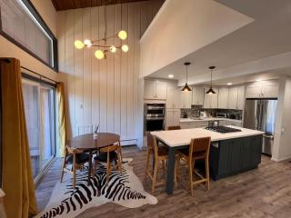 1 Bedroom with Loft, Cozy Mtn Condo with Pool and Jacuzzis - 1