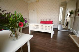 Lauriston Park - 9