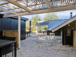 Holiday Home Laurens - 800m from the sea by Interhome - 1