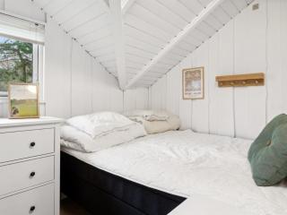 Holiday Home Laurens - 800m from the sea by Interhome - 4