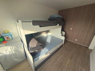 Beautiful two bedroom apartment in Paris with parking - 5