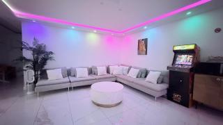 Beautiful two bedroom apartment in Paris with parking - 3