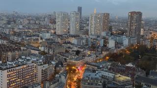 Beautiful two bedroom apartment in Paris with parking - 2