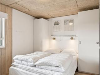 Holiday Home Katharine - 175m from the sea by Interhome - 4