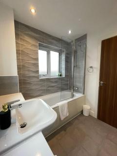 Room No 2 in shared house - 9