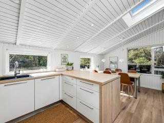 Holiday Home Eirik - 2-5km from the sea by Interhome - 3