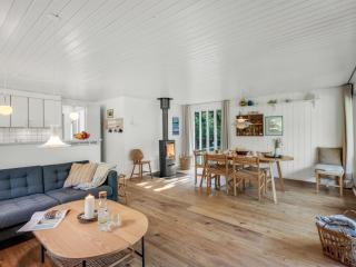 Holiday Home Yngvy - 1-3km from the sea by Interhome - 4