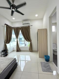 Sekinchan 2008 Homestay KaraokeBBQ 20pax 三层简约风名宿 - 1