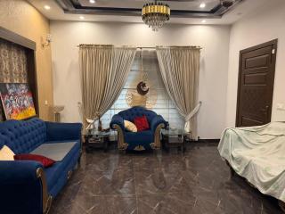Room in Lahore-Home away from your Home - 4