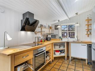 Holiday Home Hellena - 700m from the sea by Interhome - 5