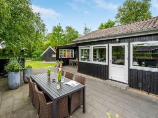 Holiday Home Fridtjof - 550m to the inlet by Interhome - 1