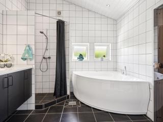 Holiday Home Caro - 900m from the sea by Interhome - 1