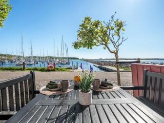 Apartment Ethly - 10m from the sea by Interhome - 7