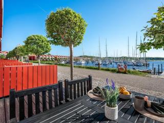 Apartment Ethly - 10m from the sea by Interhome - 4