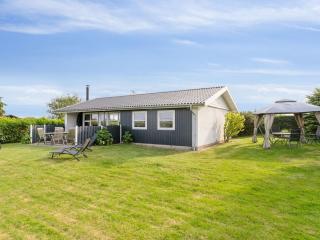 Holiday Home Gudrun - 250m from the sea by Interhome - 1
