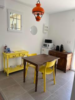 Gîtes Violettes et Amandier - Violès - 2