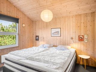 Holiday Home Elisenda - 1km from the sea by Interhome - 2