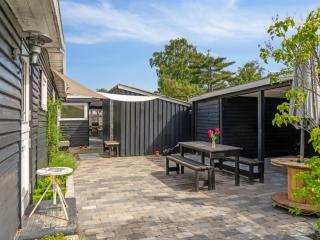 Holiday Home Antonie - 700m from the sea by Interhome - 3