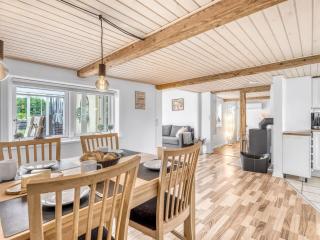 Holiday Home Anneke - 1-3km from the sea by Interhome - 6