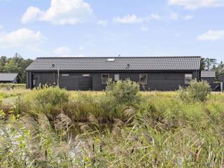 Holiday Home Frithbjorn - 900m from the sea by Interhome - 3