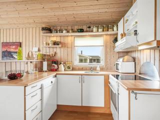 Holiday Home Niesina - 200m from the sea by Interhome - 1