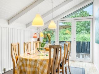 Holiday Home Satzur - 400m from the sea by Interhome - 7