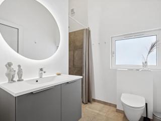 Holiday Home Lanessa - 800m from the sea by Interhome - 5