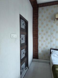 Hotel Crystal Blues - 4