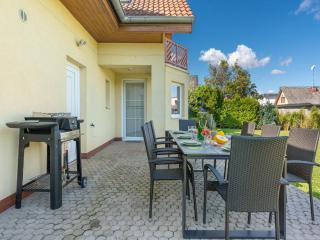 Villa Pool & Garden Villa by Interhome - 6