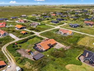 Holiday Home Elviira - 600m from the sea by Interhome - 5