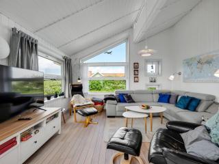 Holiday Home Elviira - 600m from the sea by Interhome - 1