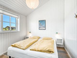 Holiday Home Inola - 1km from the sea by Interhome - 2