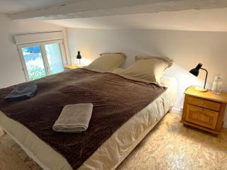 Proche Carcassone chambre avec salle de bain et WC privée Piscine salon et kitchenette partagés avec voyageurs - 8