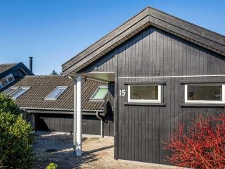 Holiday Home Hughe - 1-3km from the sea by Interhome - 7