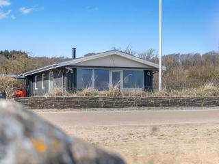 Holiday Home Cornelius - 30m from the sea by Interhome - 1