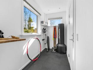 Holiday Home Hughe - 1-3km from the sea by Interhome - 3