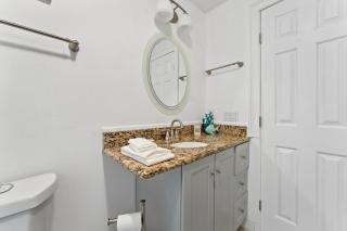 Ocean72 Holmes Beach Vacation Home with Private Heated Pool Spa & Walk-to-Beach Access - 7