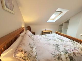 93 Clifden Glen family friendly cottage - 3
