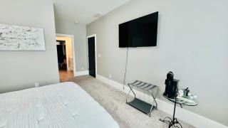Mystic Falls Downtown Modern Farmhouse - 3