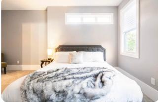 Mystic Falls Downtown Modern Farmhouse - 2