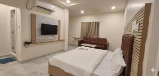 Hotel JK Height's Miyapur, Near Lingampally Railway Station - 4