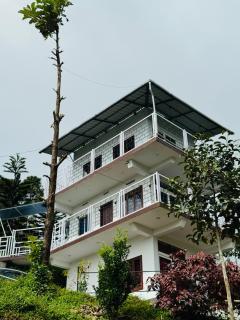 Vagamon Hillvalley Pool Resort - 3