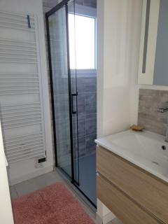 chambre spacieuse et calme - 5