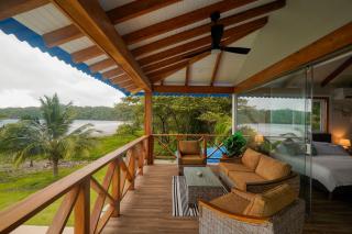 Beachfront Villa with Pool at the Heart of Venao - 5