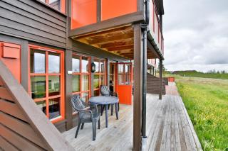 Central And Handicap Friendly 3 Bedroom Apartment - 3