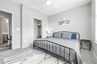 IRIE Living Retreat Kg 2bd Gym Pool Brand New - 1